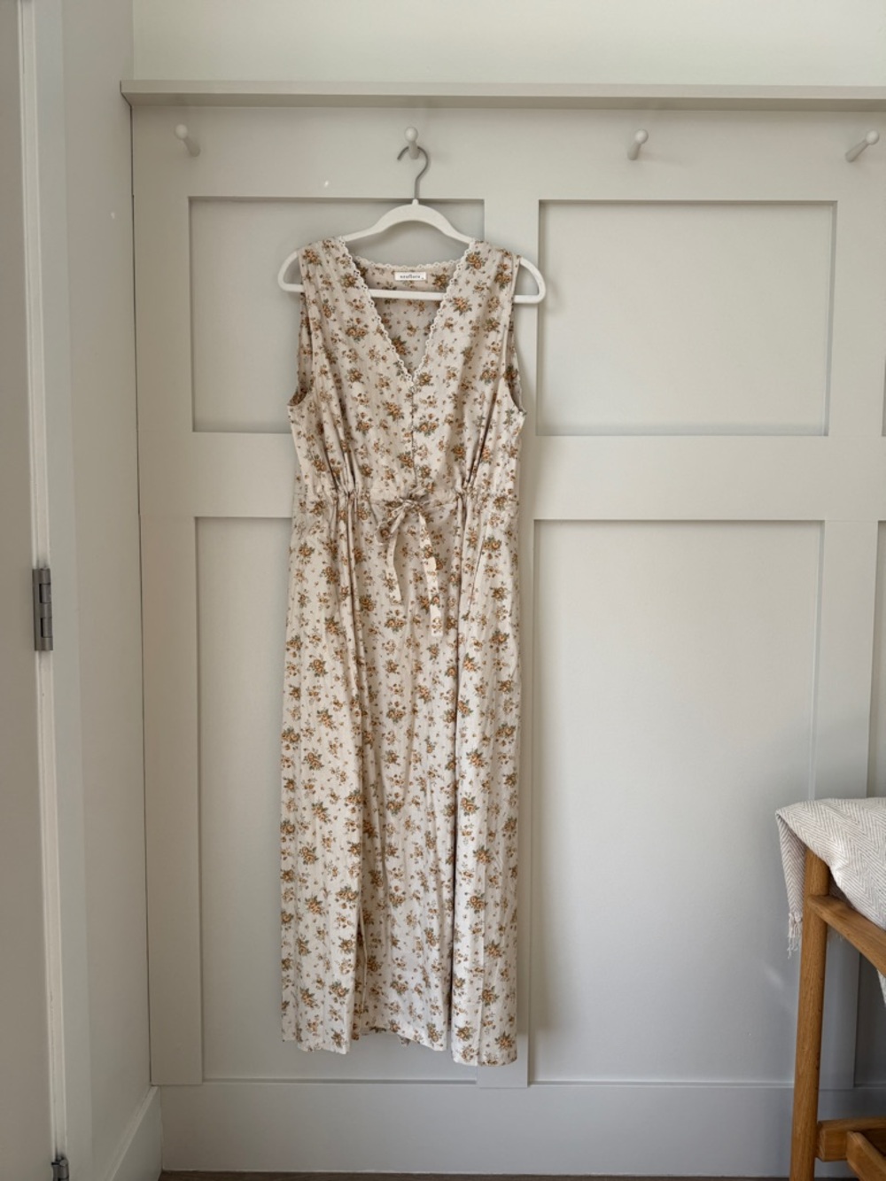 Neuflora Floral Sleeveless V-Neck Maxi Dress